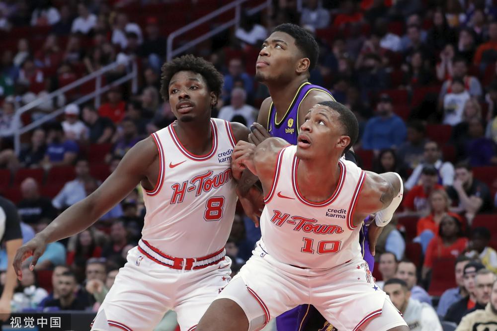 更彰显了球 更彰显了球